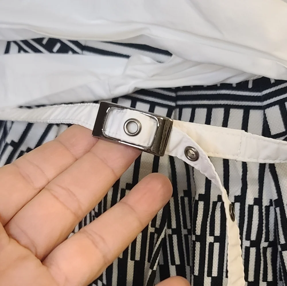 IROO Black and White Patterned Dress Size 40 (8-10) (M) Little Stain. See Photos